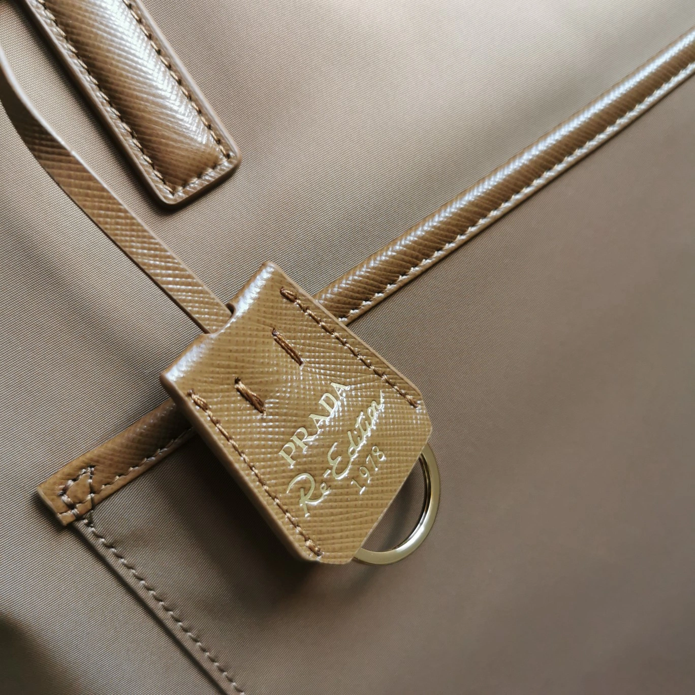 EyeCatching Prada Shopping Bags 73594