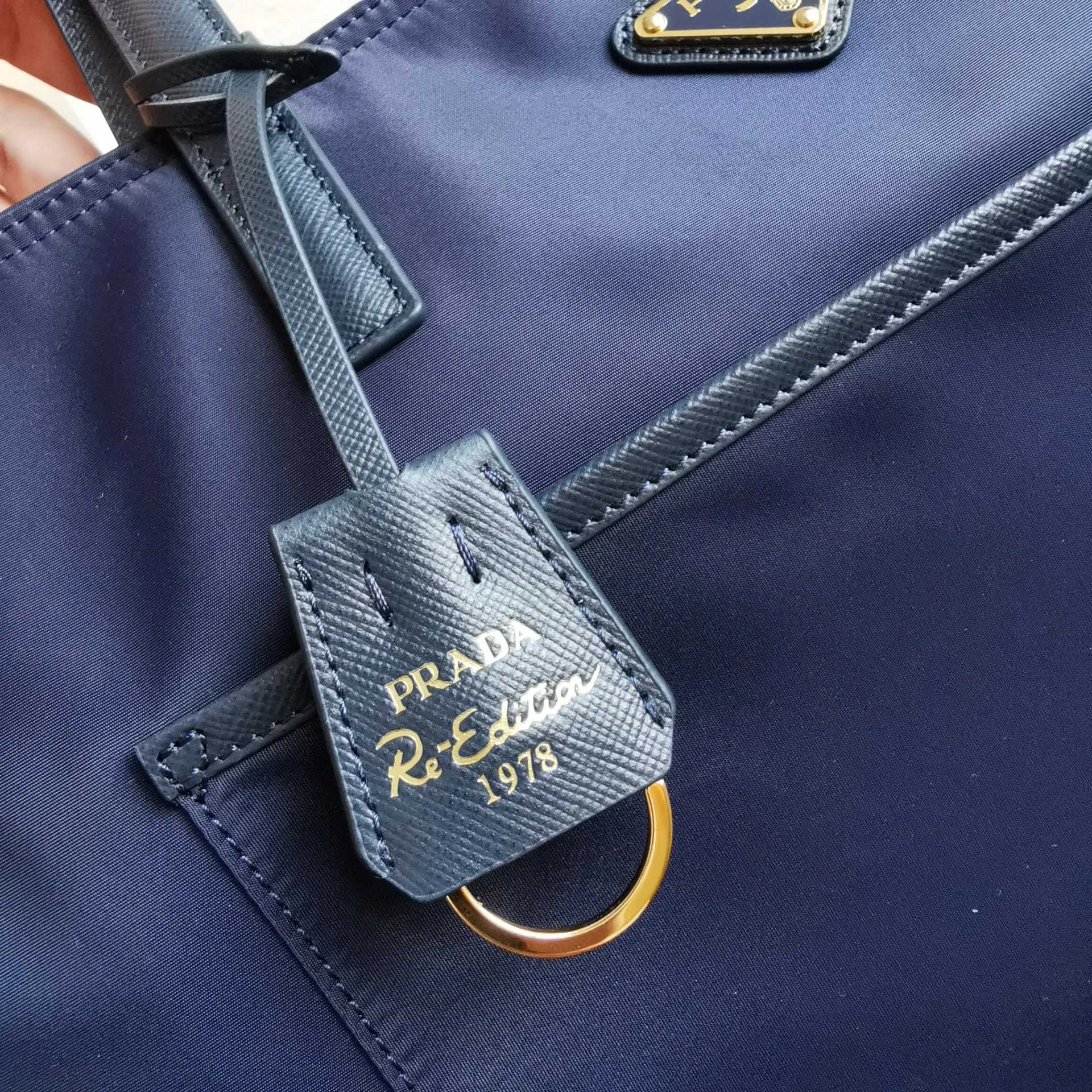 Efficient Prada Shopping Bags 73592