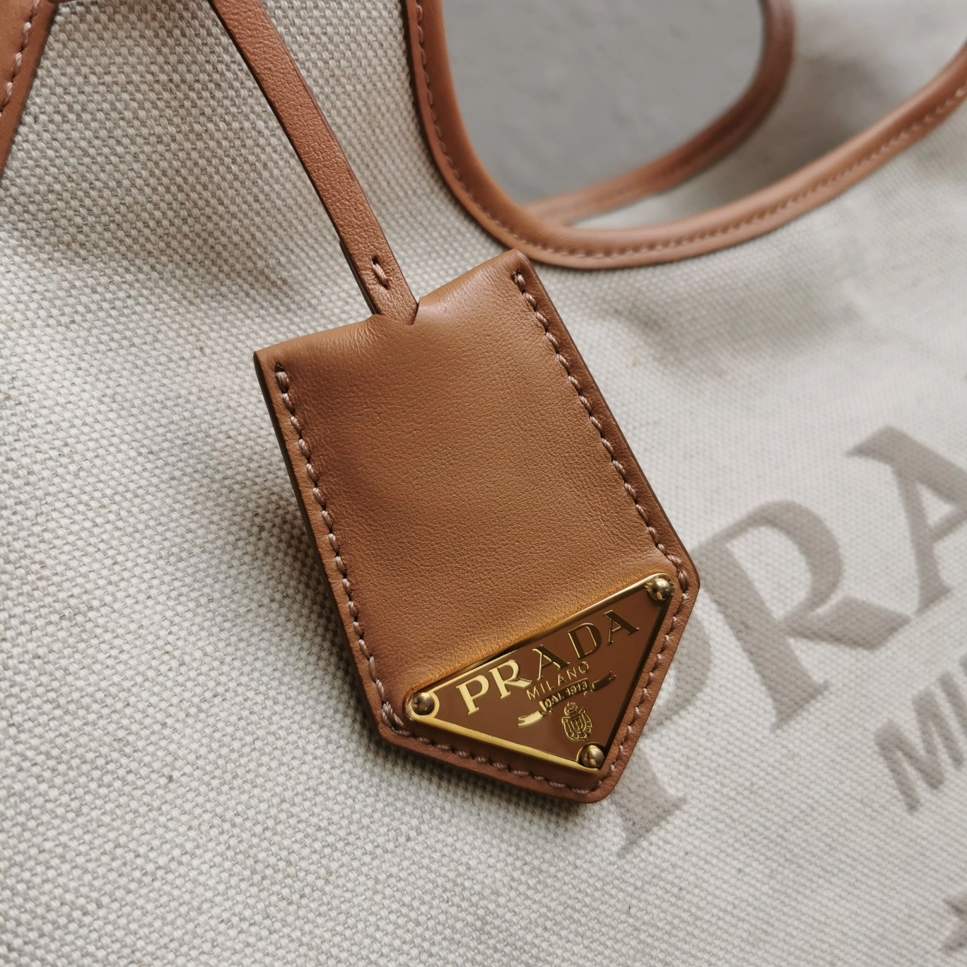 Prada Shopping Bags Bold 73591