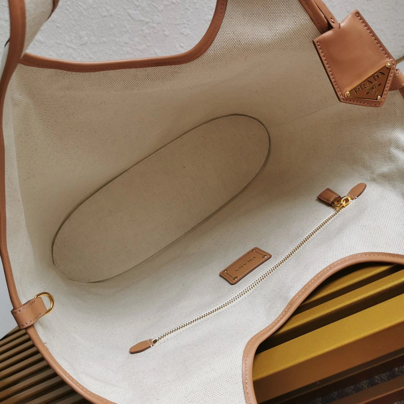 Prada Shopping Bags Bold 73591