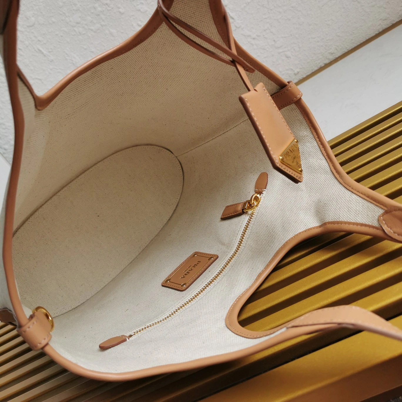 Sustainable Prada Shopping Bags 73590