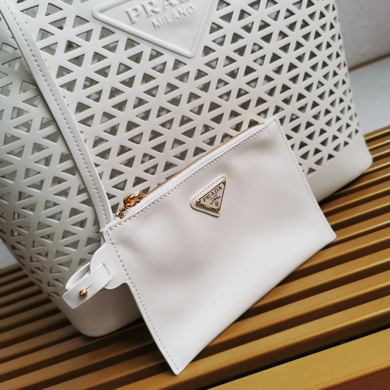 Prada Shopping Bags Effortless 71545