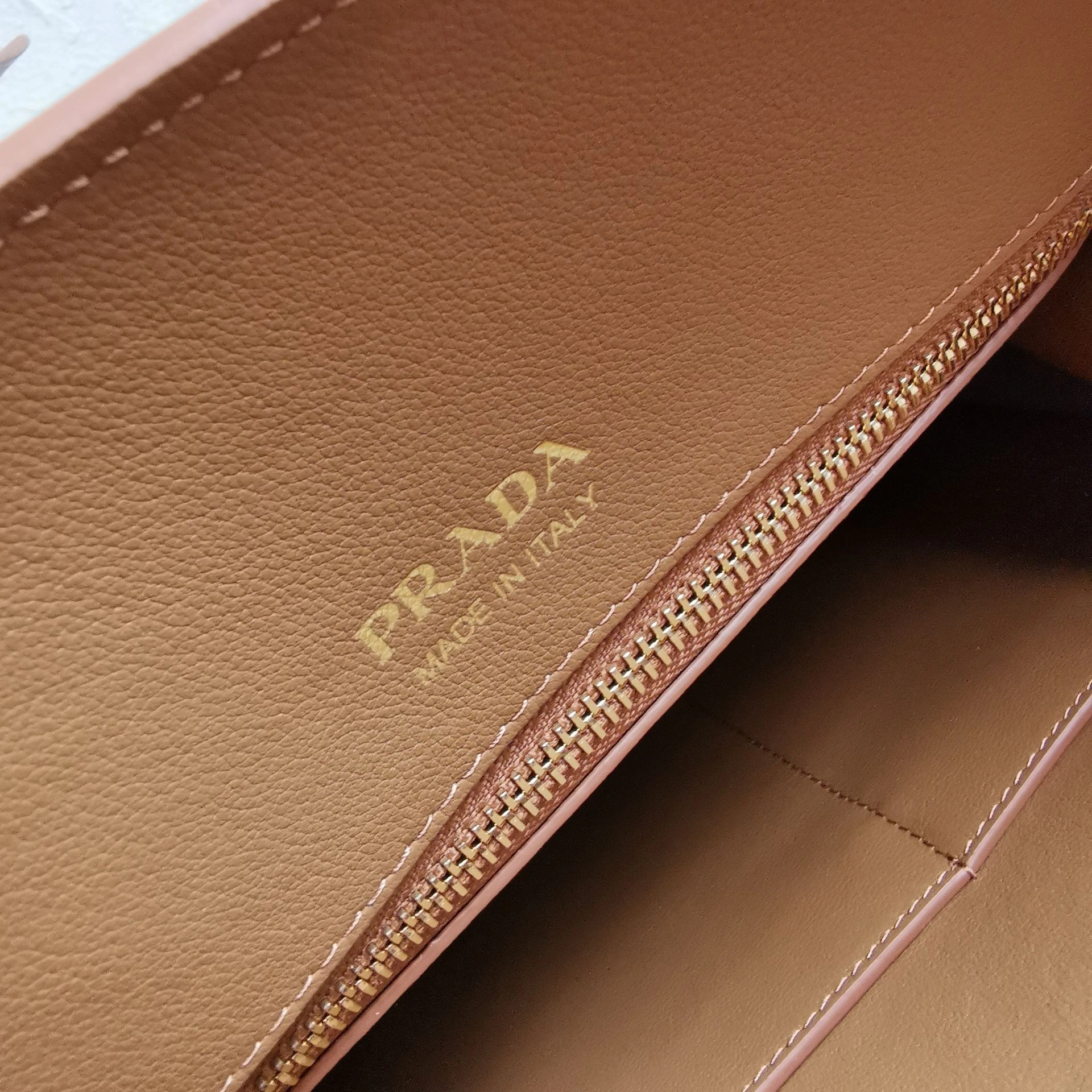 Prada Shopping Bags Durable 71544