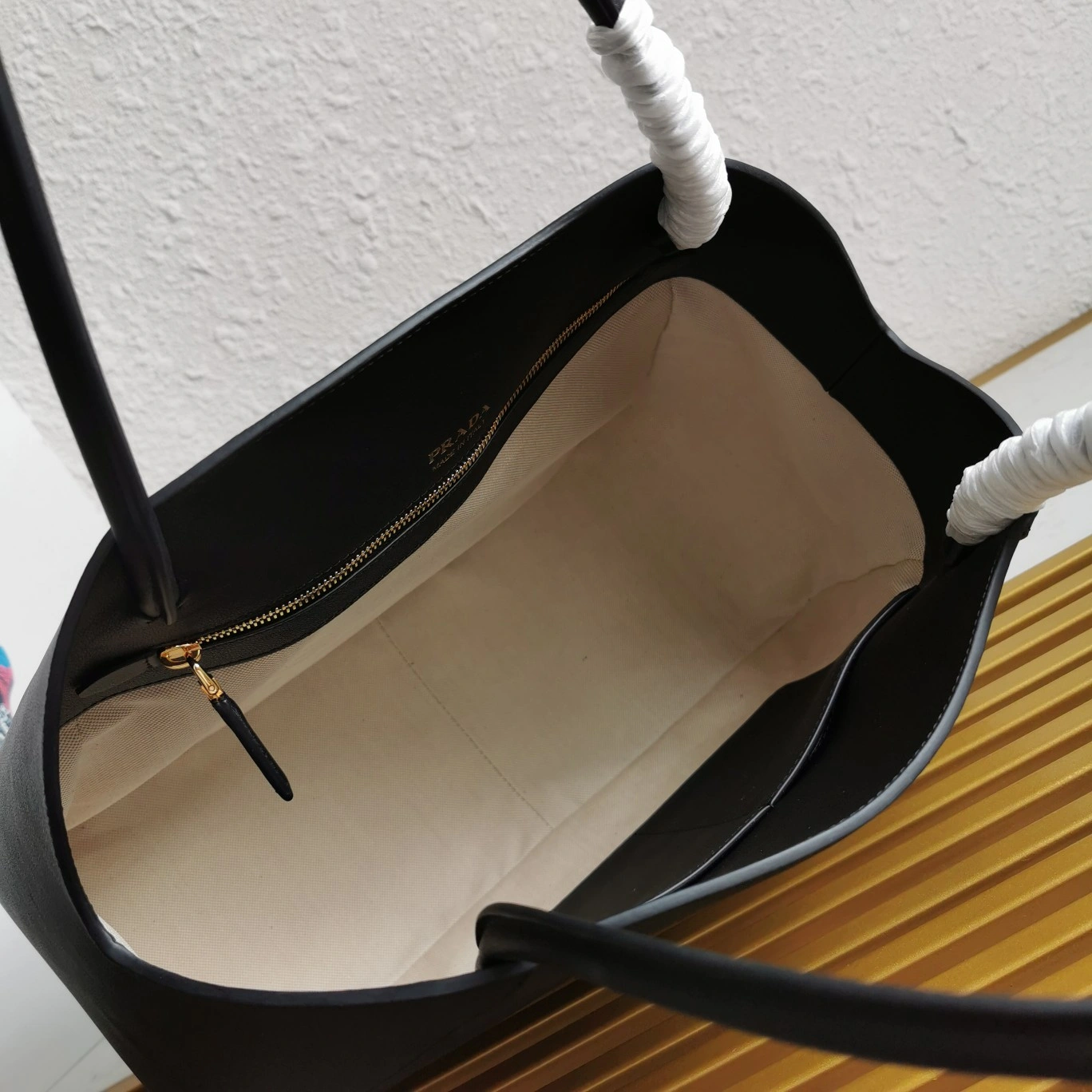 Prada Shopping Bags Fashionable 71543