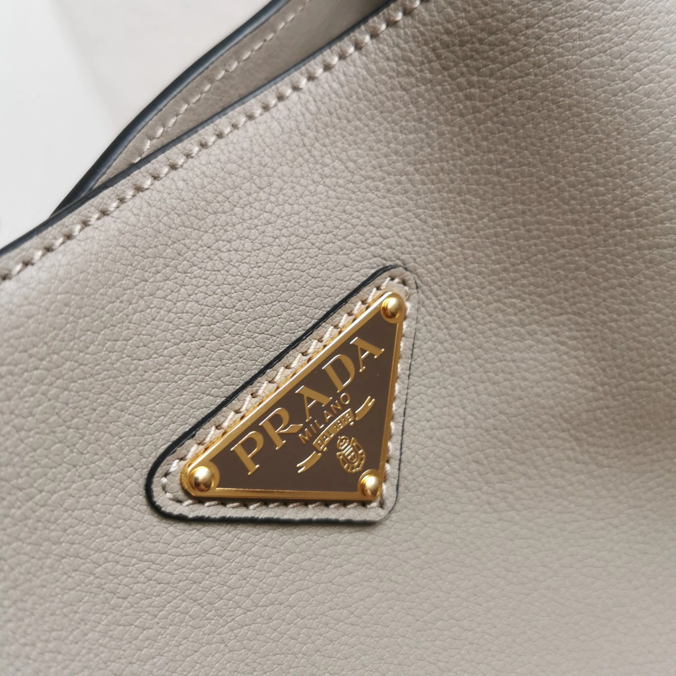 FlexibleFit Prada Shopping Bags 71558