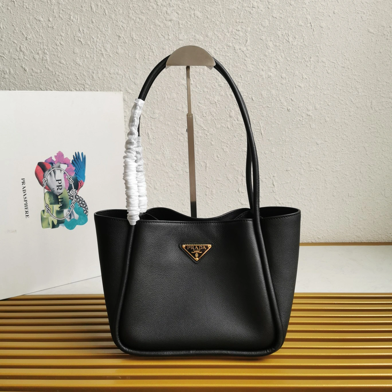 Lightweight Prada Shopping Bags 71556