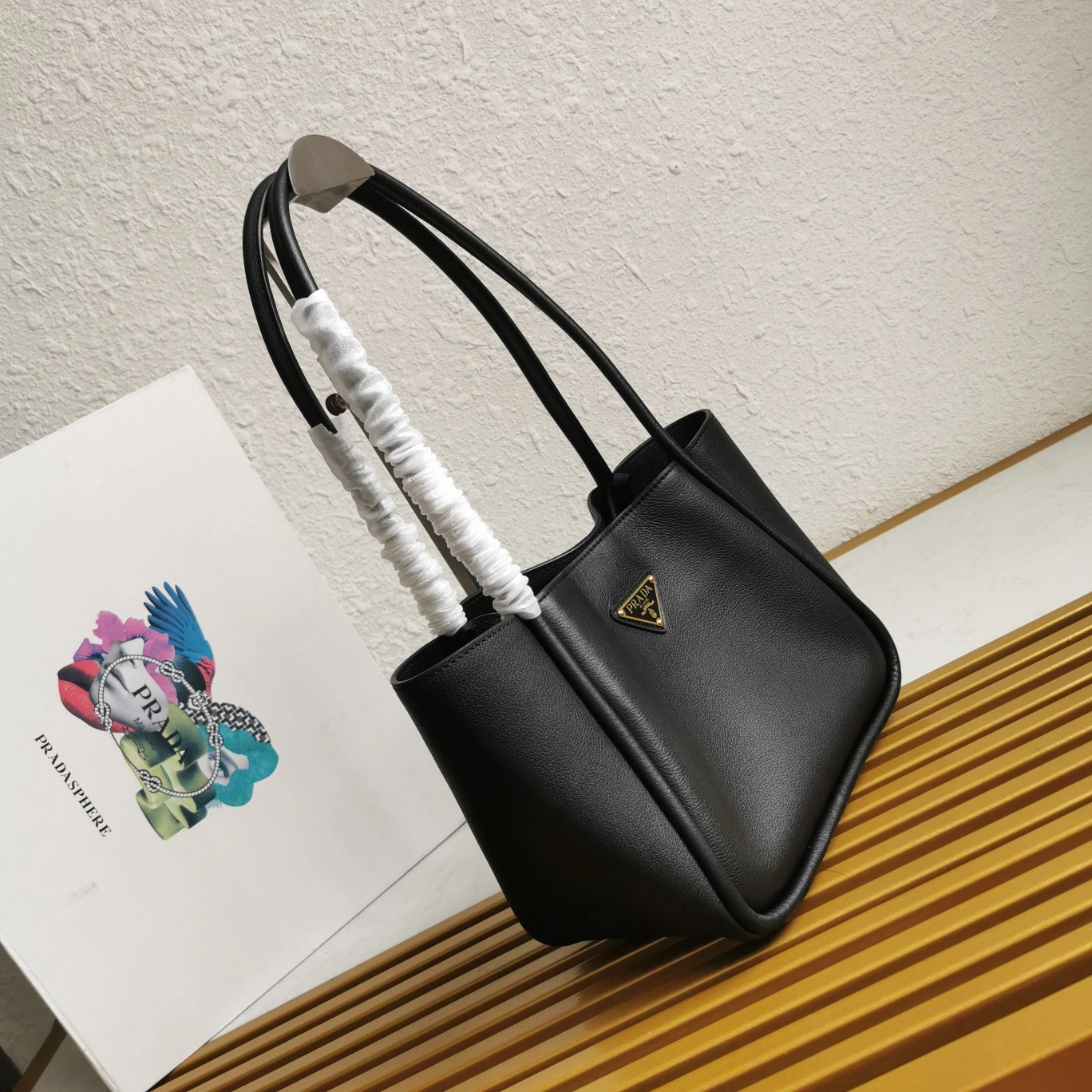 Lightweight Prada Shopping Bags 71556