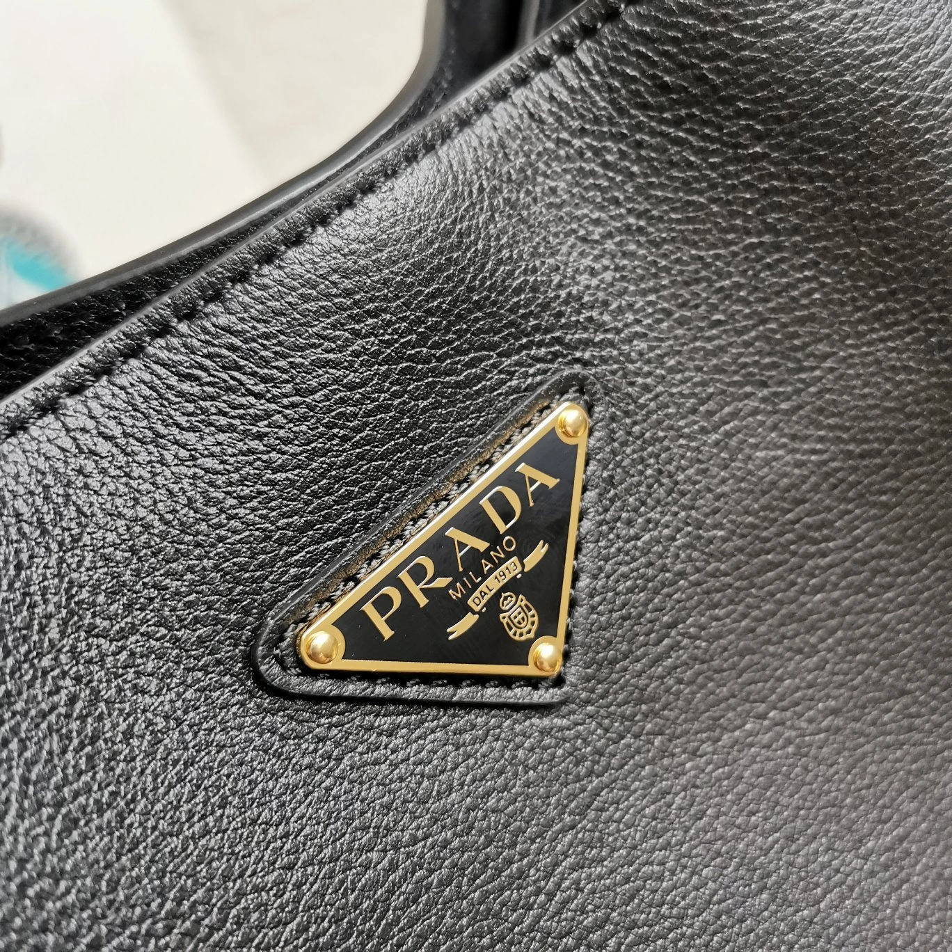 Lightweight Prada Shopping Bags 71556