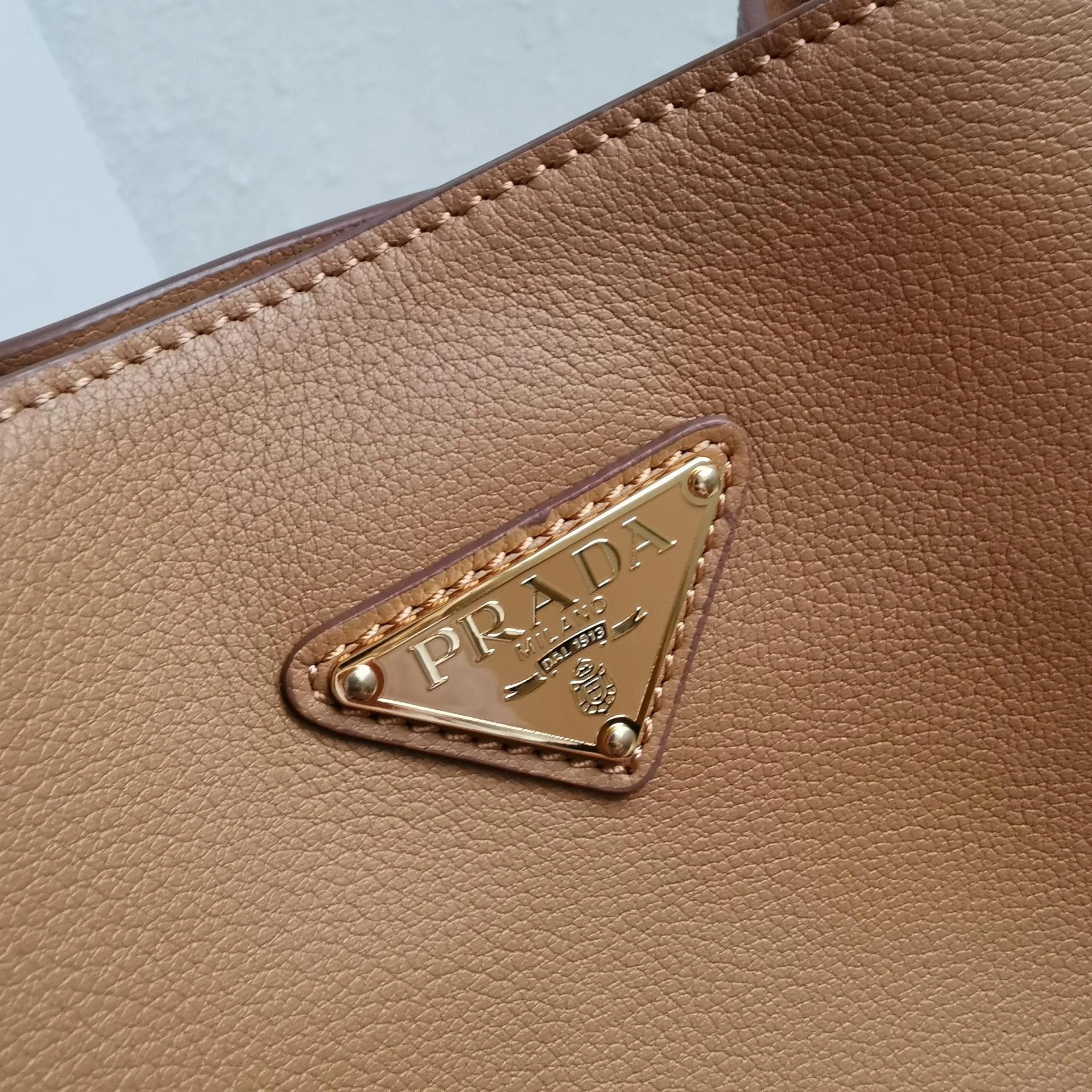 Cozy Prada Shopping Bags 71555