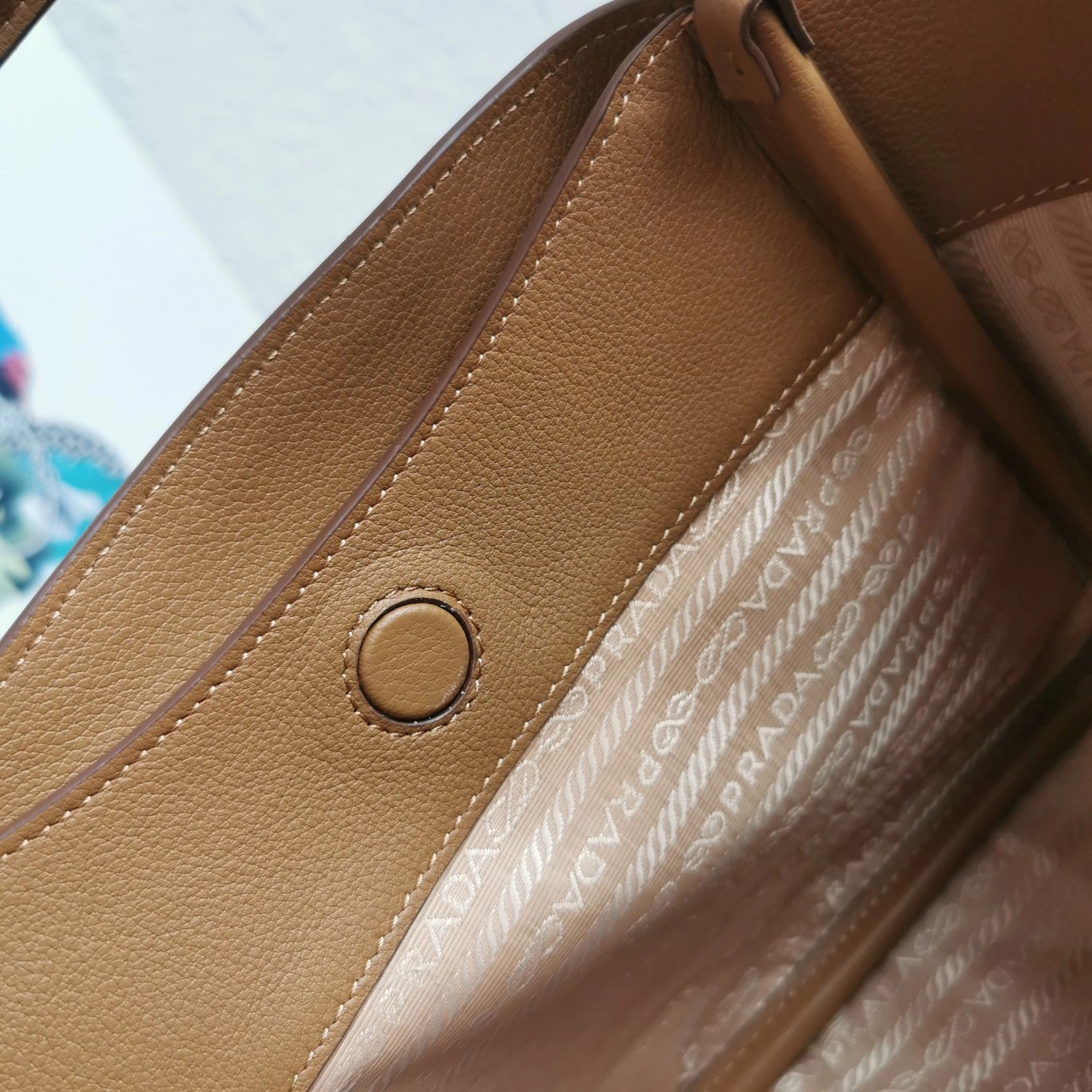 Cozy Prada Shopping Bags 71555