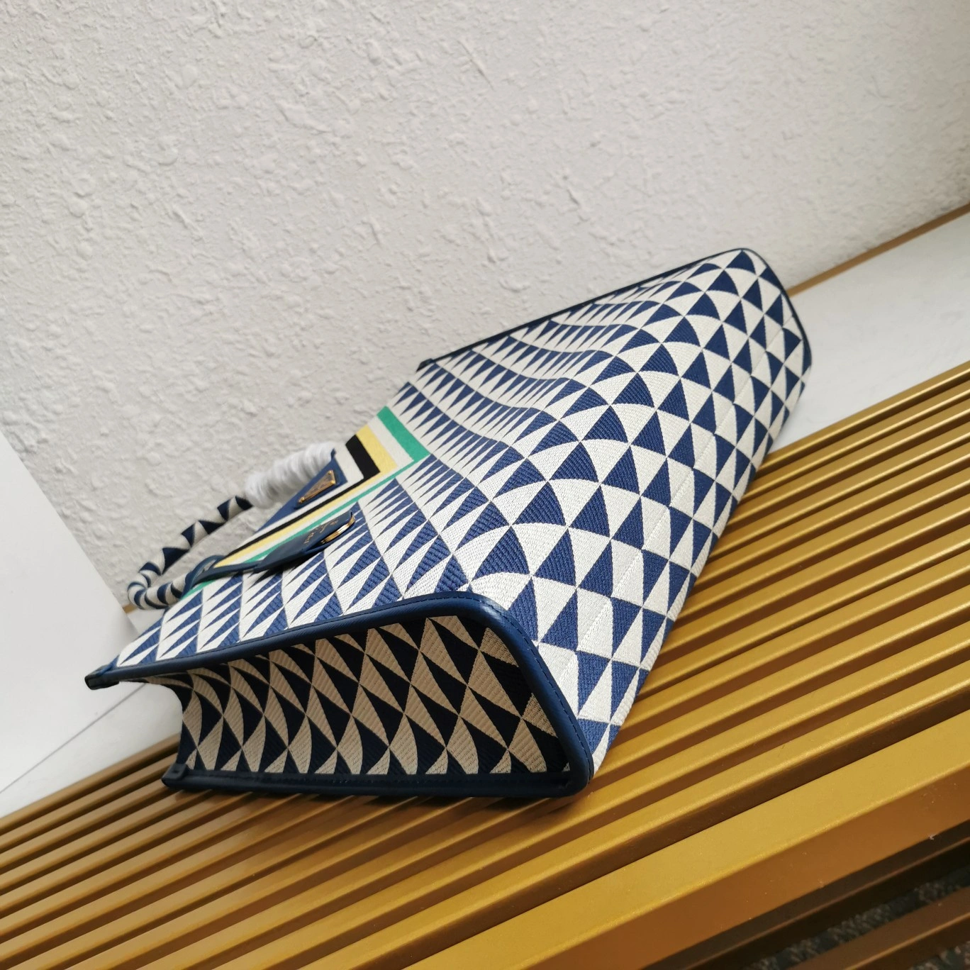 Prada Shopping Bags WellDesigned 71552