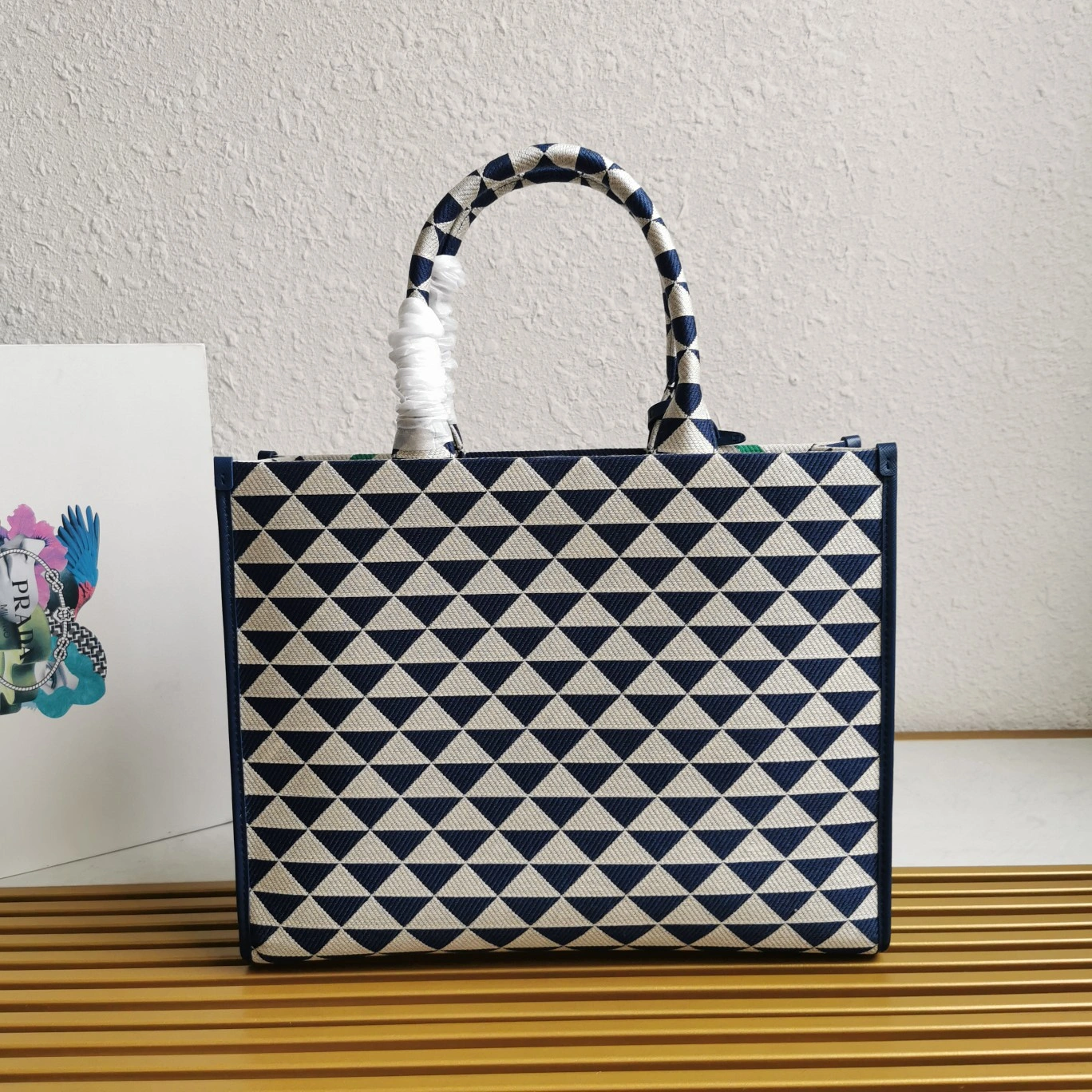 Prada Shopping Bags WellDesigned 71552