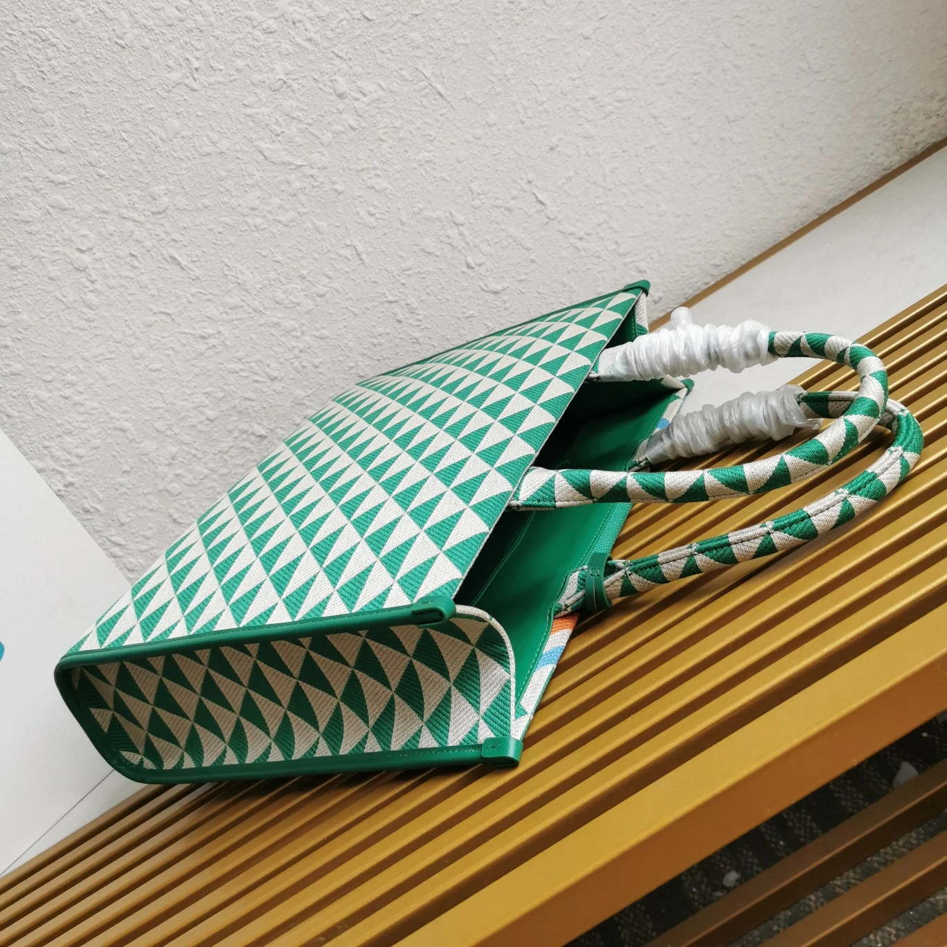 Prada Shopping Bags ModernLook 71549