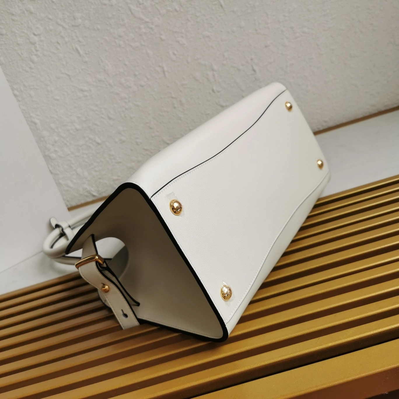 Versatile Prada Shopping Bags 71538