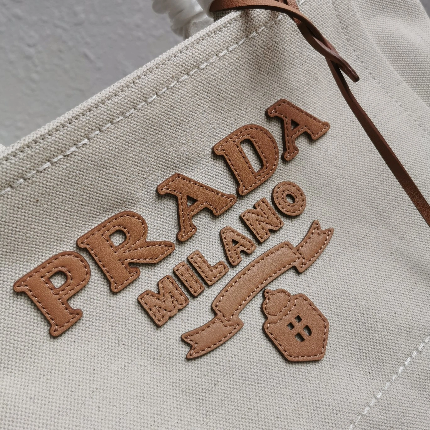 ModernLook Prada Shopping Bags 71532
