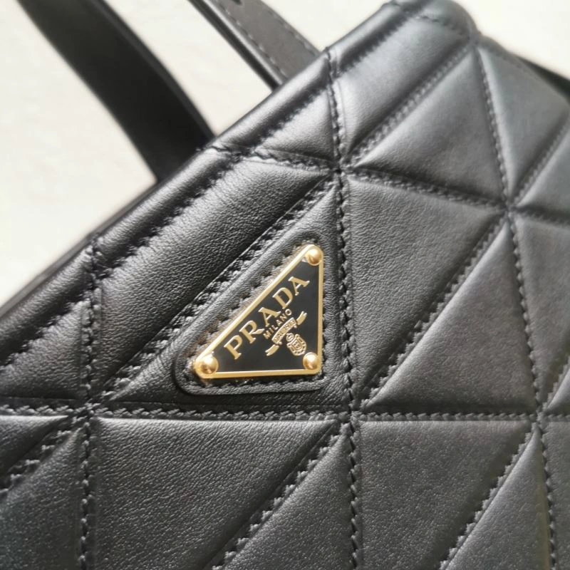 Resilient Prada Shopping Bags 66430