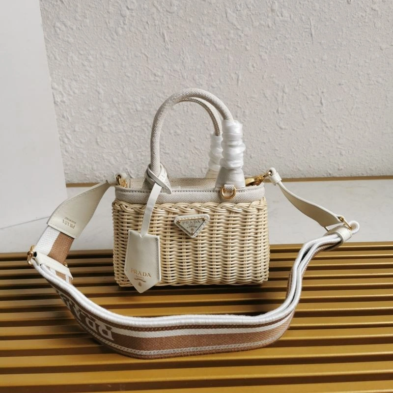 Prada Shopping Bags WellDesigned 66421