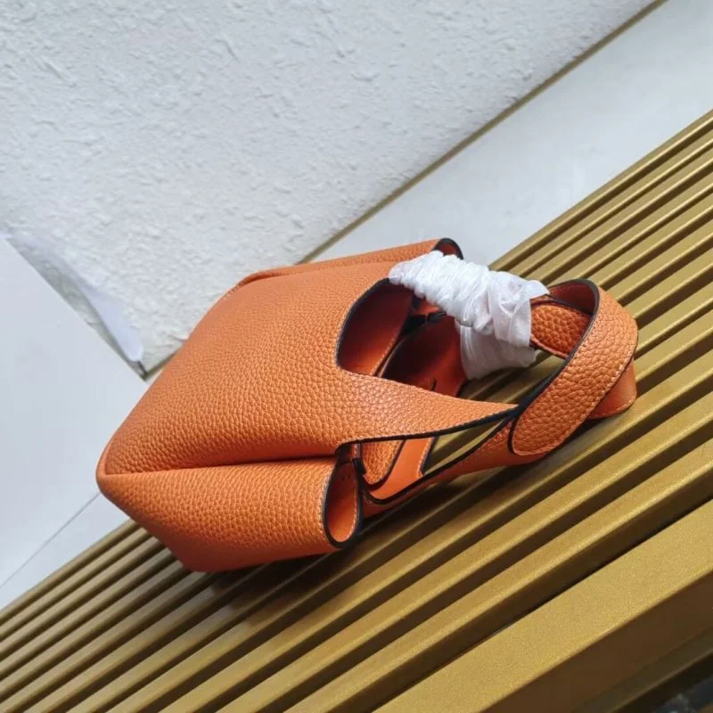 Snug Prada Shopping Bags 44987