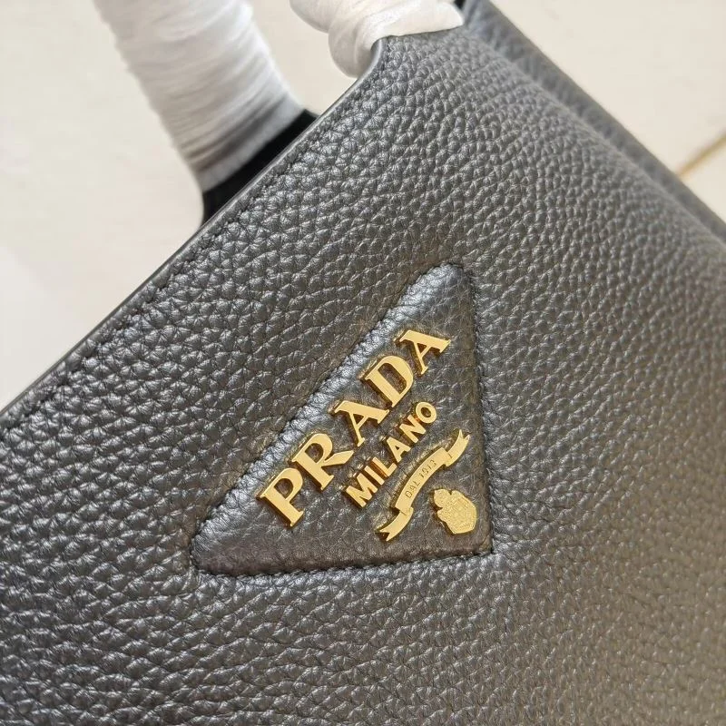 Casual Prada Shopping Bags 44978