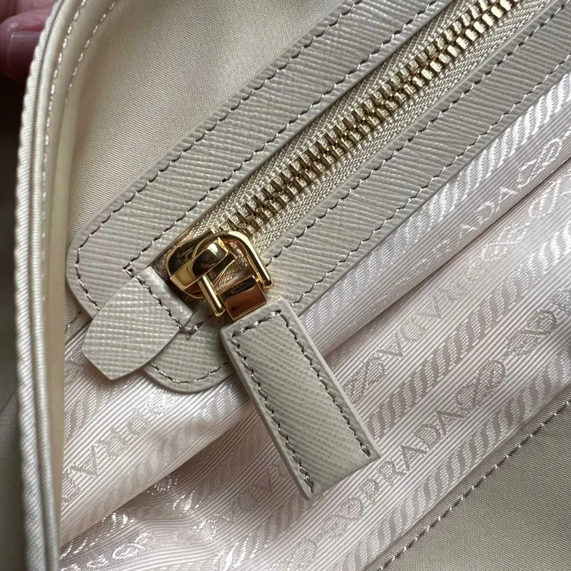 Prada Shopping Bags EyeCatching 44970