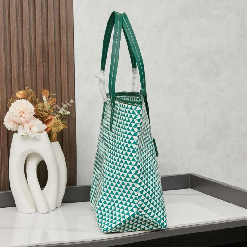 Prada Shopping Bags Attractive 85855