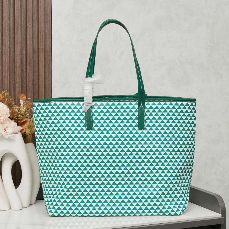 Prada Shopping Bags Attractive 85855