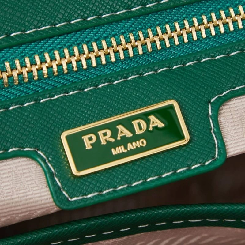 Prada Shopping Bags Attractive 85855
