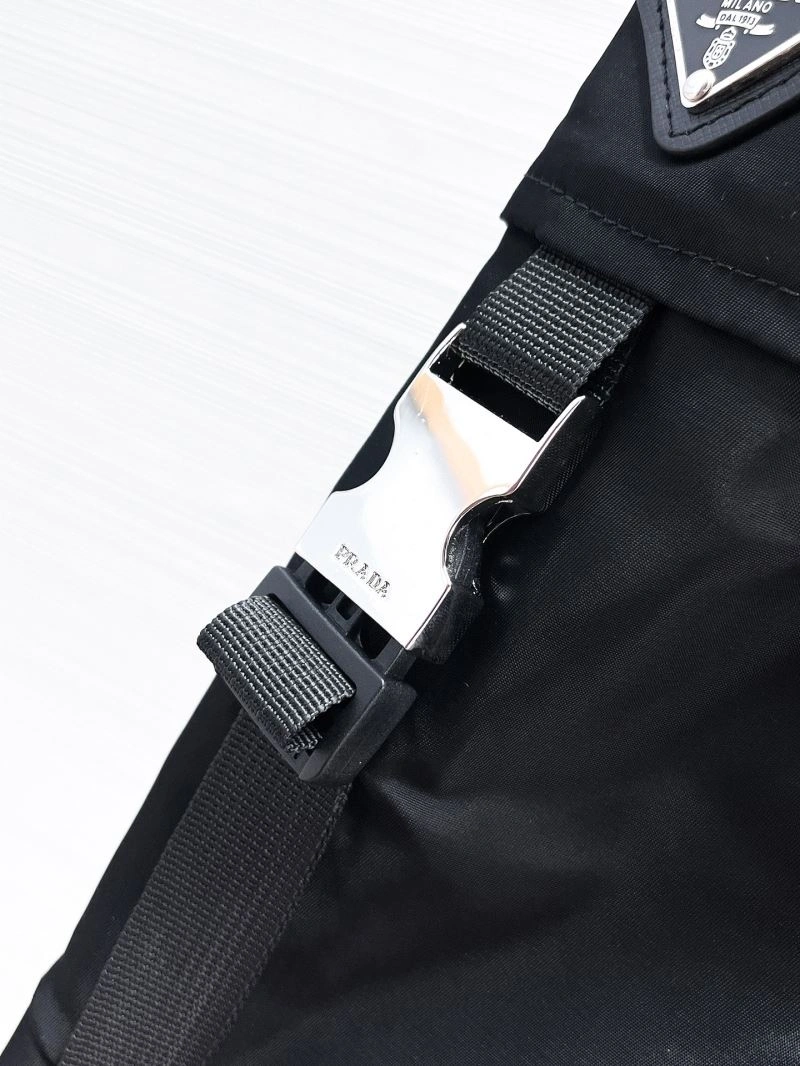 Sleek Prada Short Pants 170845