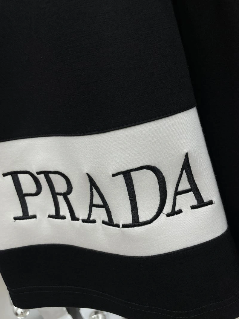 Prada Short Pants Resilient 170820