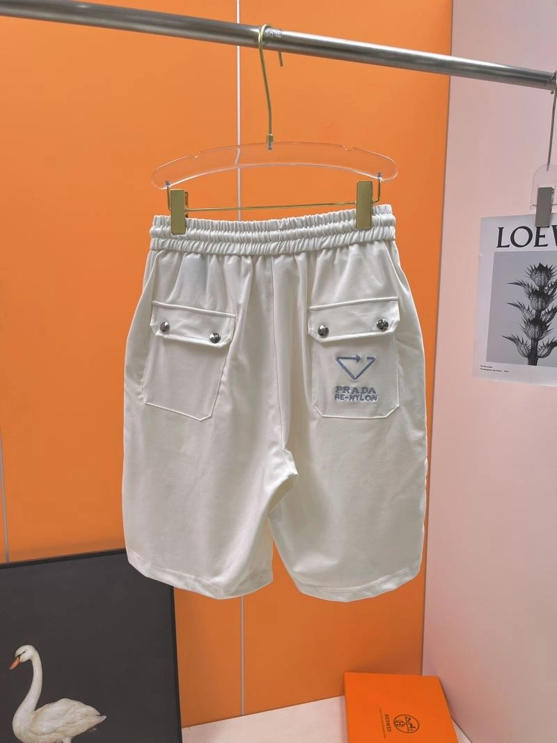 WellDesigned Prada Short Pants 170726