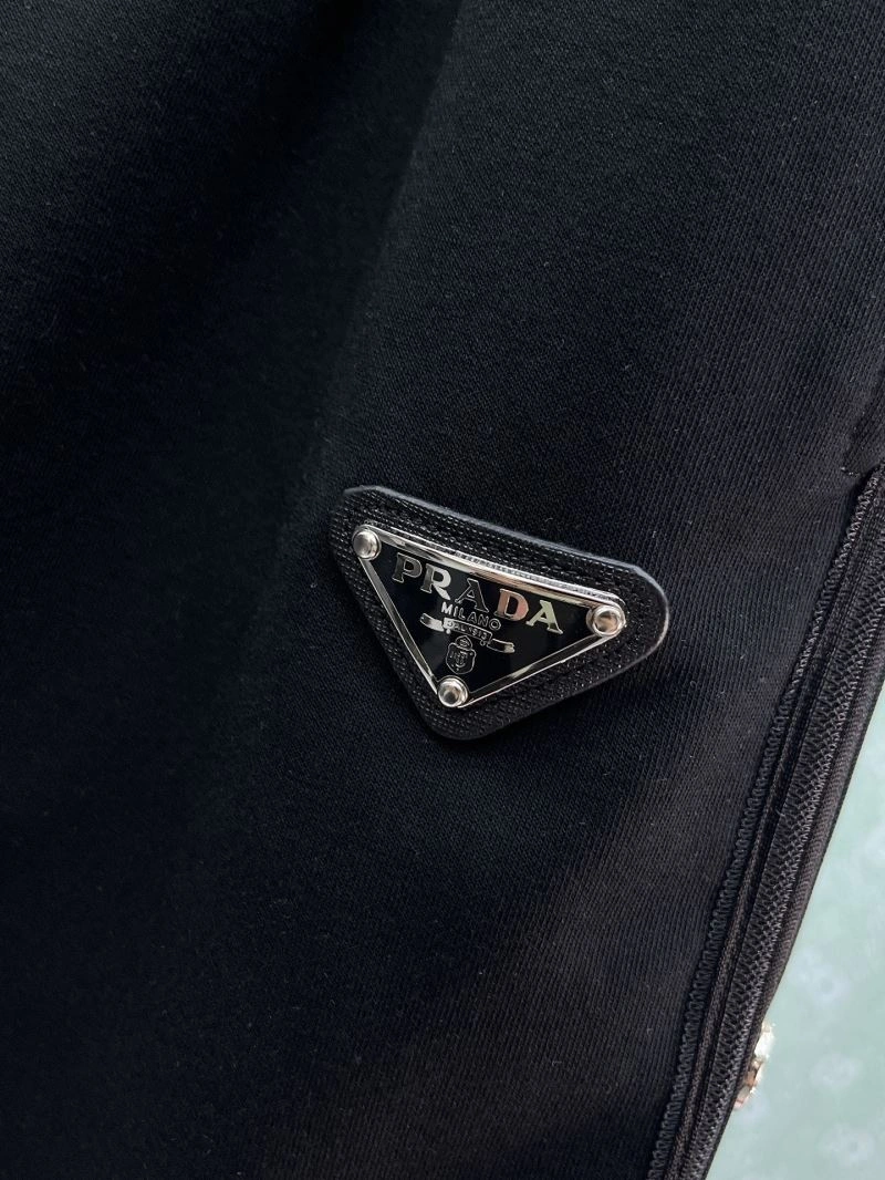 Versatile Prada Short Pants 169957