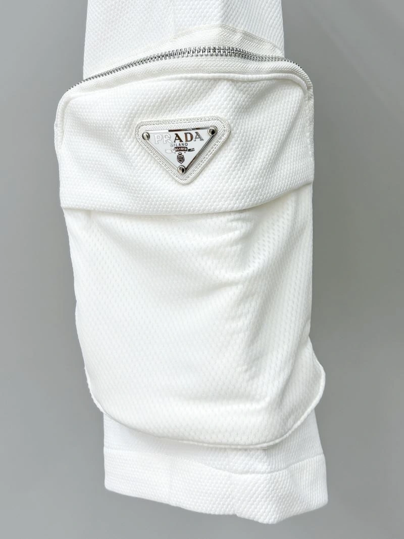 Elegant Prada Short Pants 169952