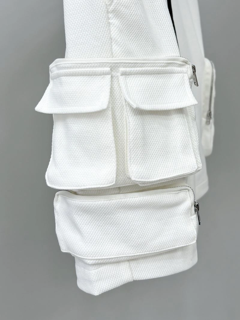 Elegant Prada Short Pants 169952