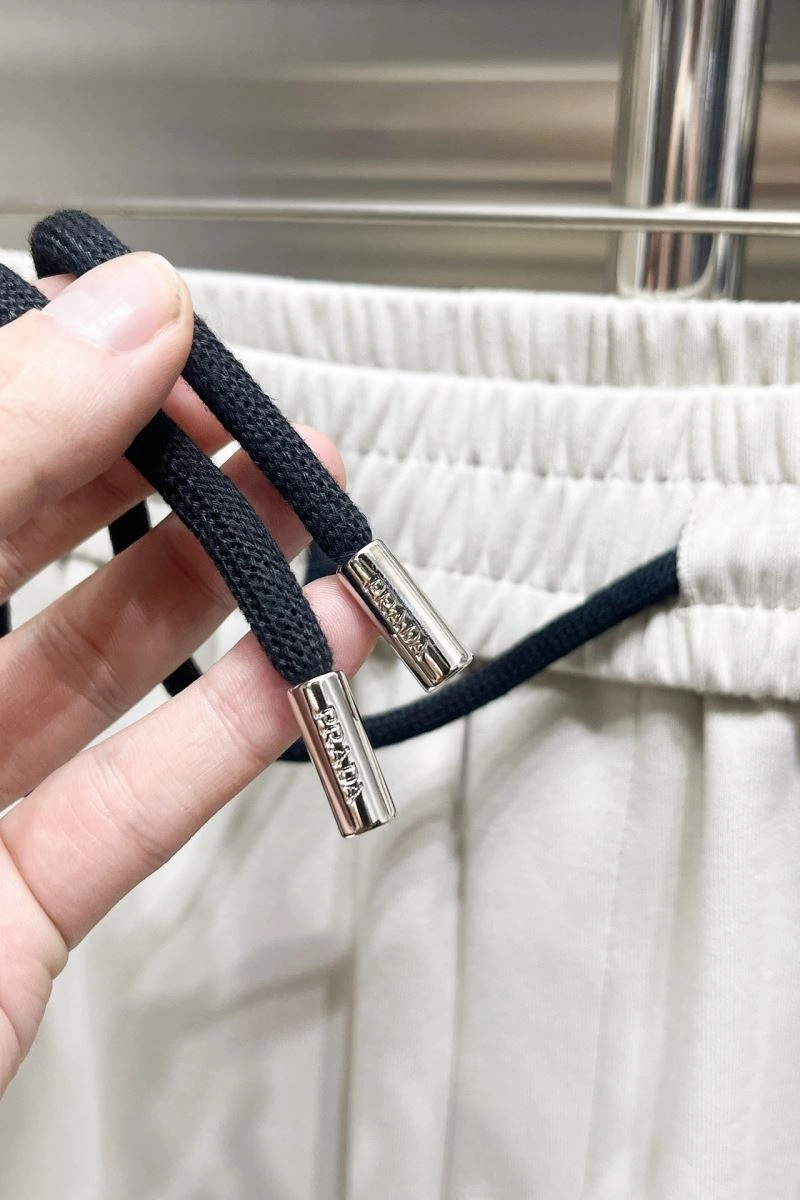 Minimalist Prada Short Pants 169947