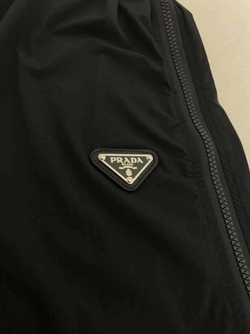 Prada Short Pants Flexible 169903