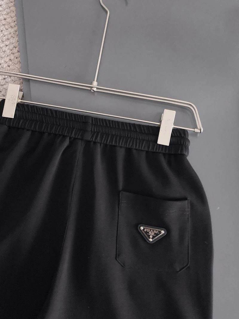 Comfortable Prada Short Pants 169881