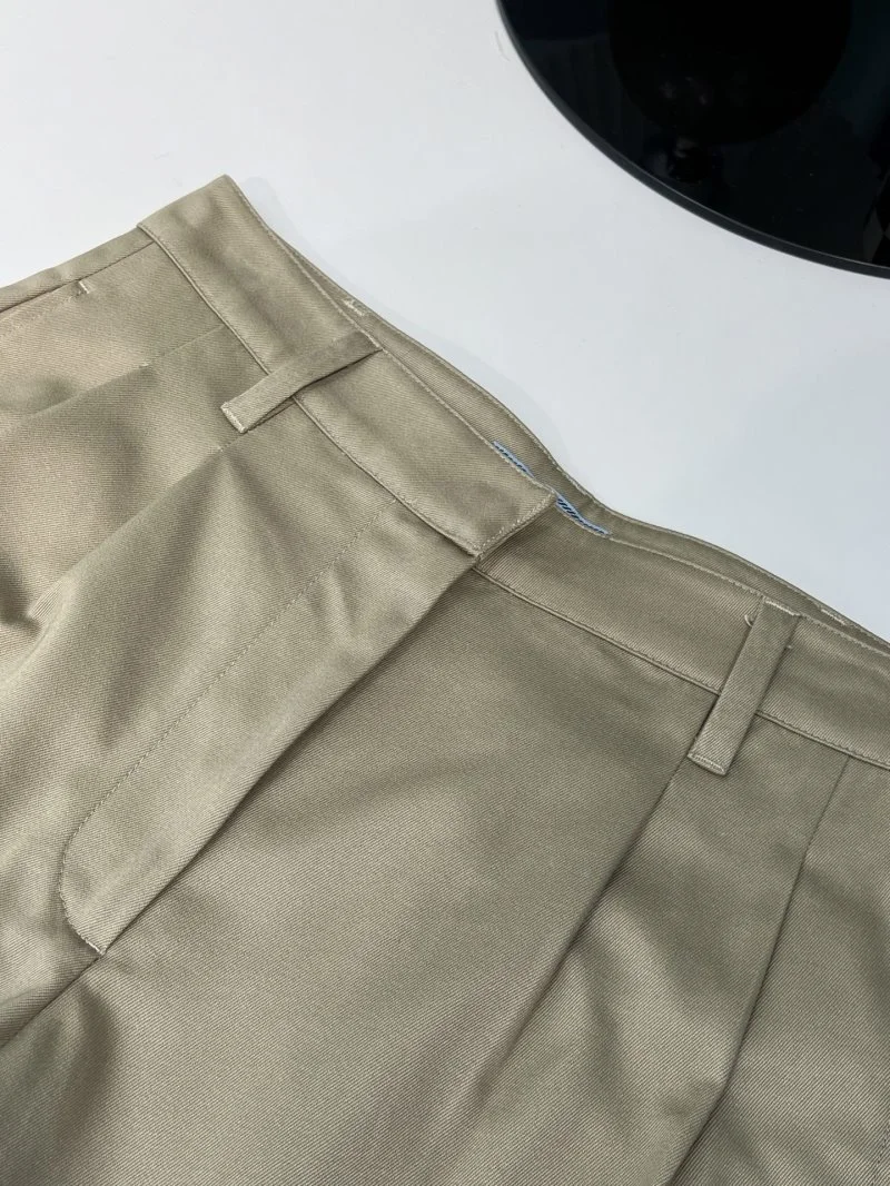 RelaxedFit Prada Short Pants 166119