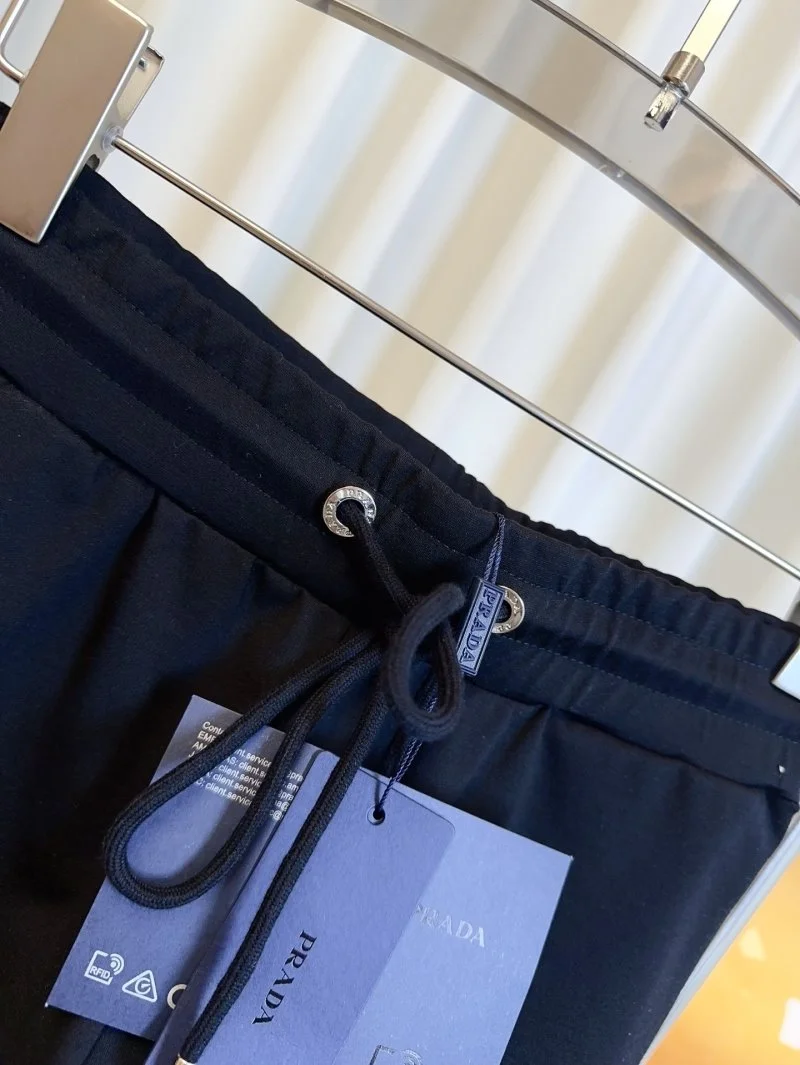 Prada Short Pants Durable 166585