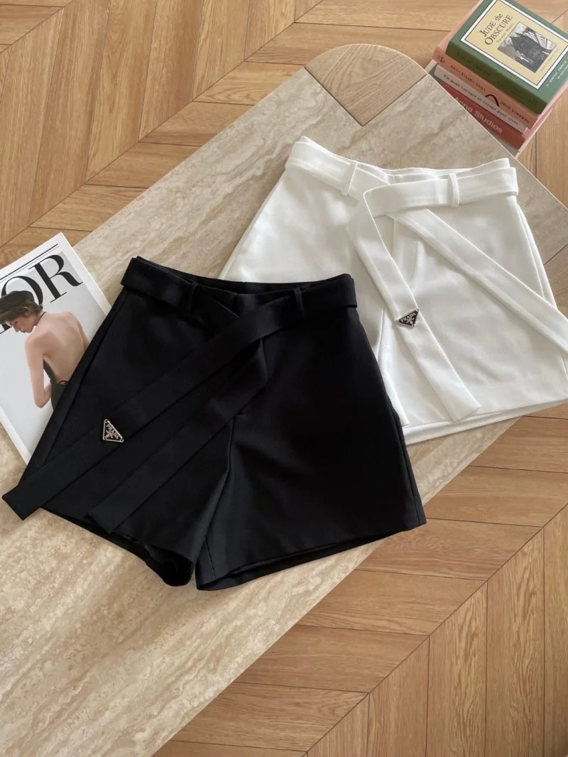 Modern Prada Short Pants 166514