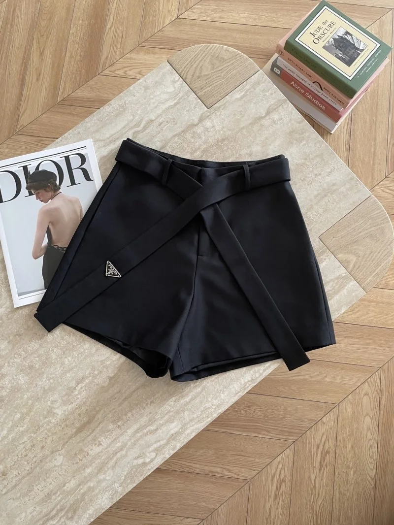 Modern Prada Short Pants 166514