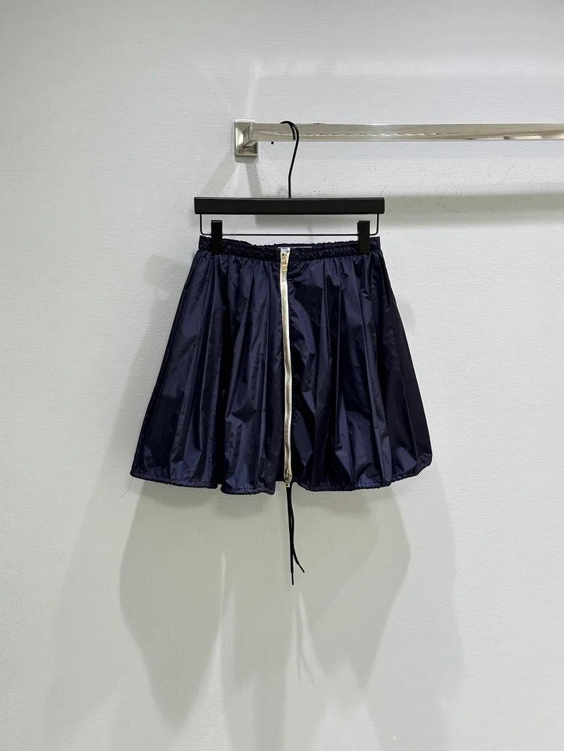 Comfortable Prada Short Pants 166502