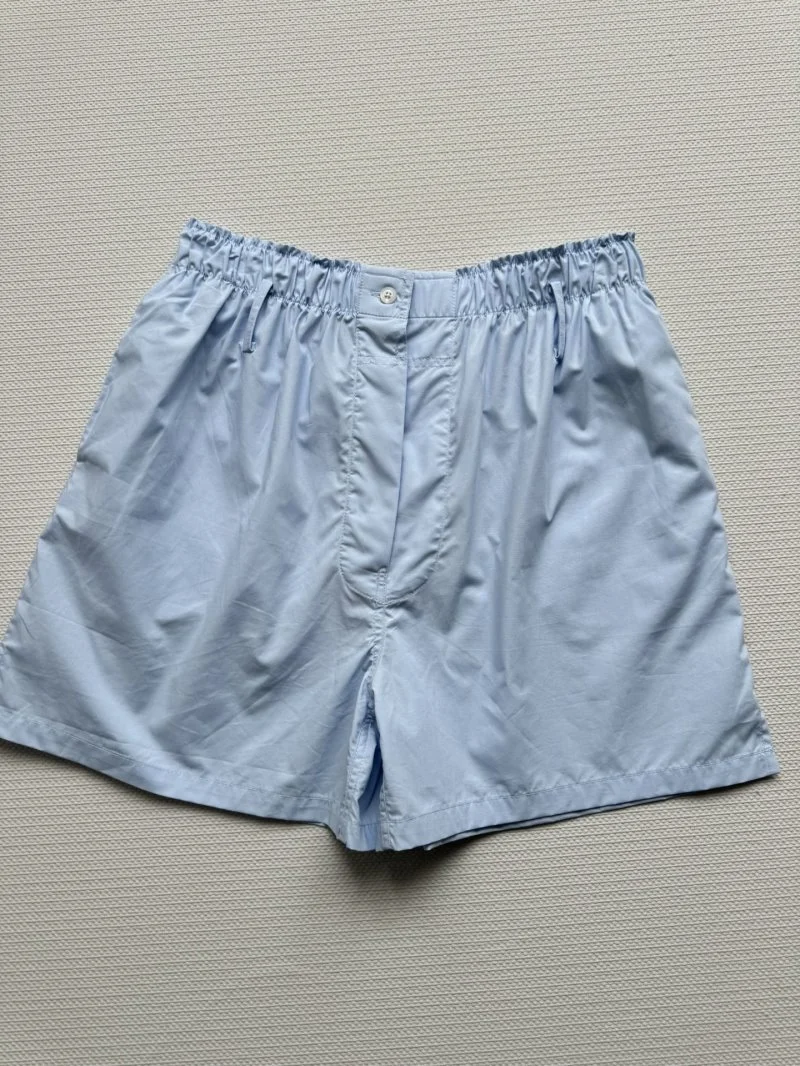 Prada Short Pants Durable 165800