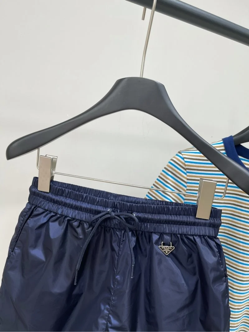 Prada Short Pants Sophisticated 165791
