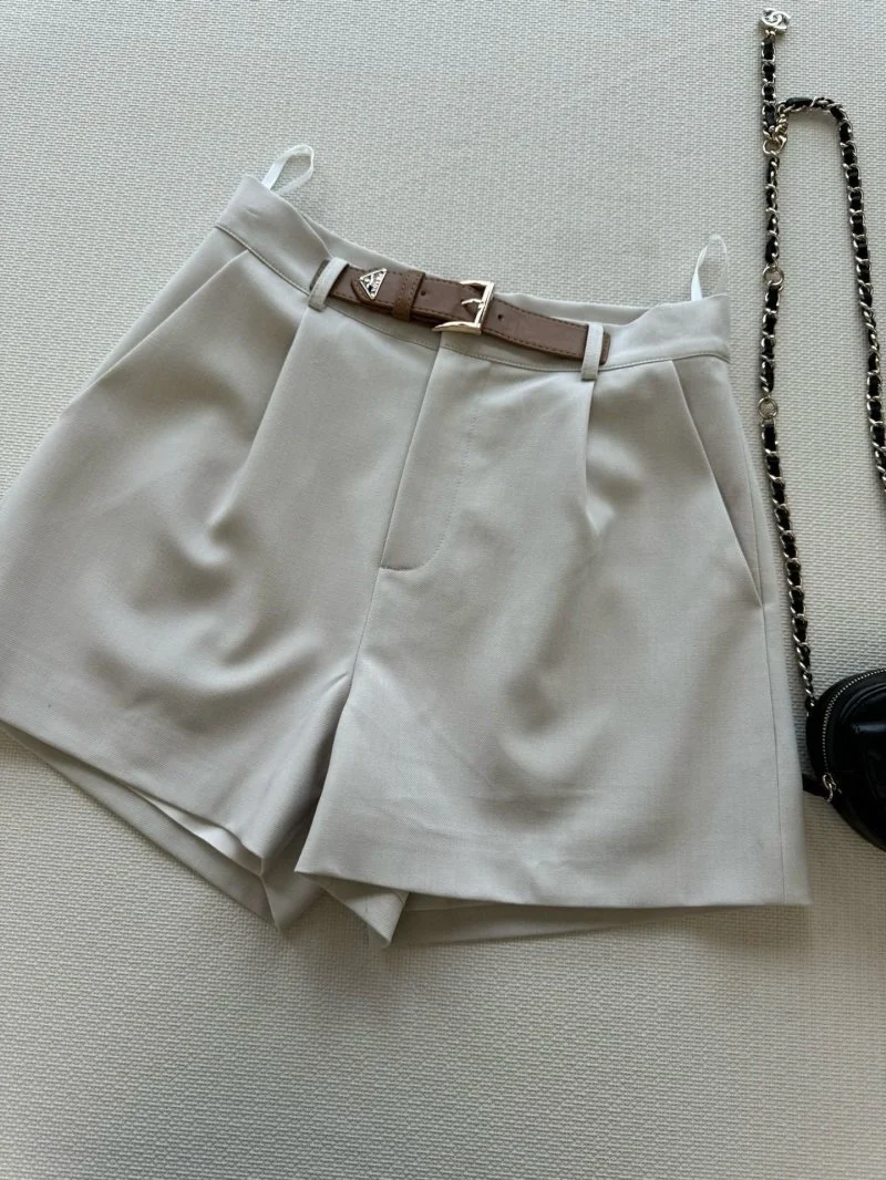Supportive Prada Short Pants 165793