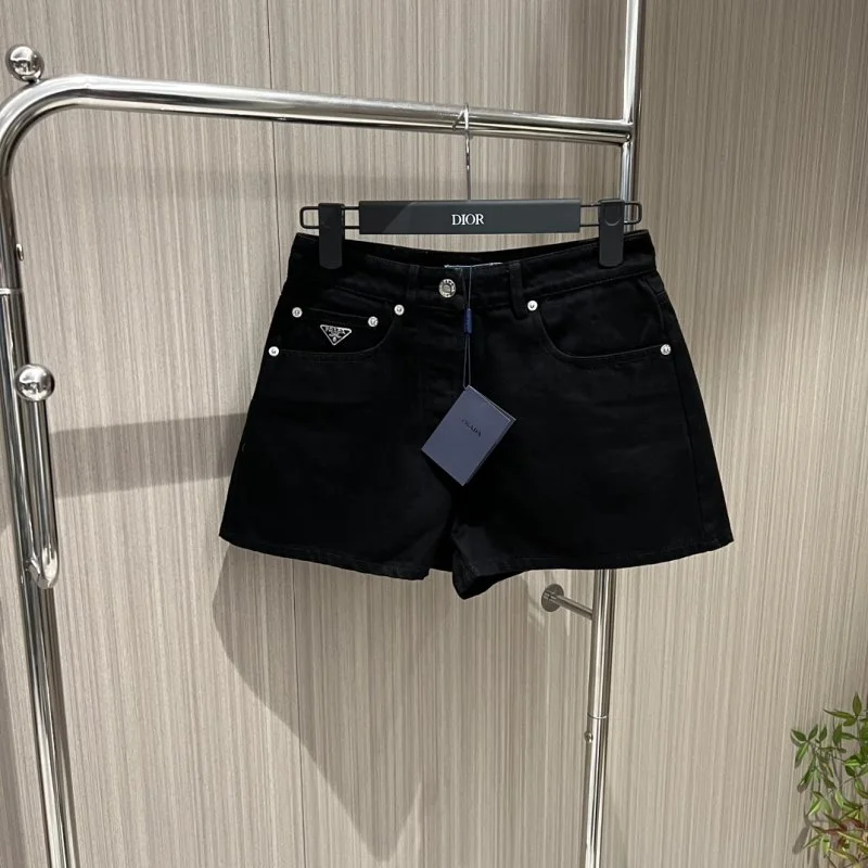 Versatile Prada Short Pants 165782
