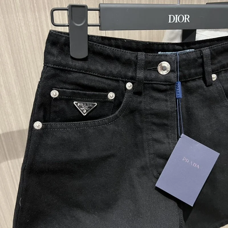 Versatile Prada Short Pants 165782