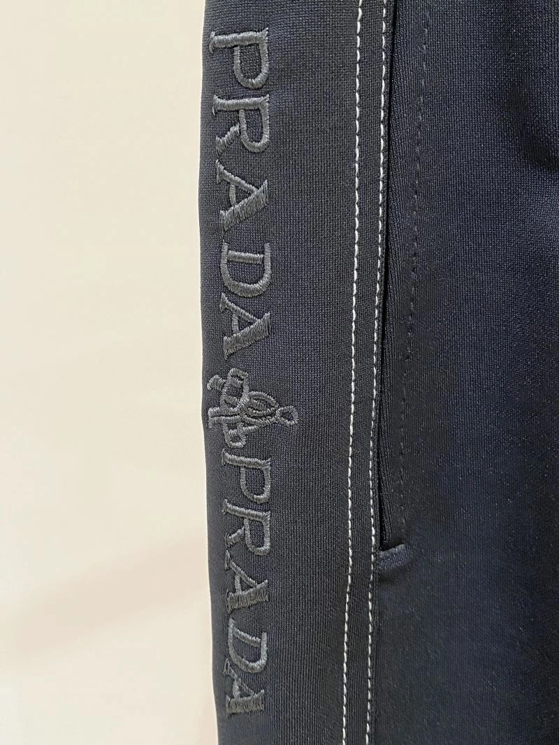 Prada Short Pants Bold 168750