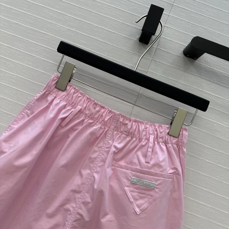 Minimalist Prada Short Pants 166301