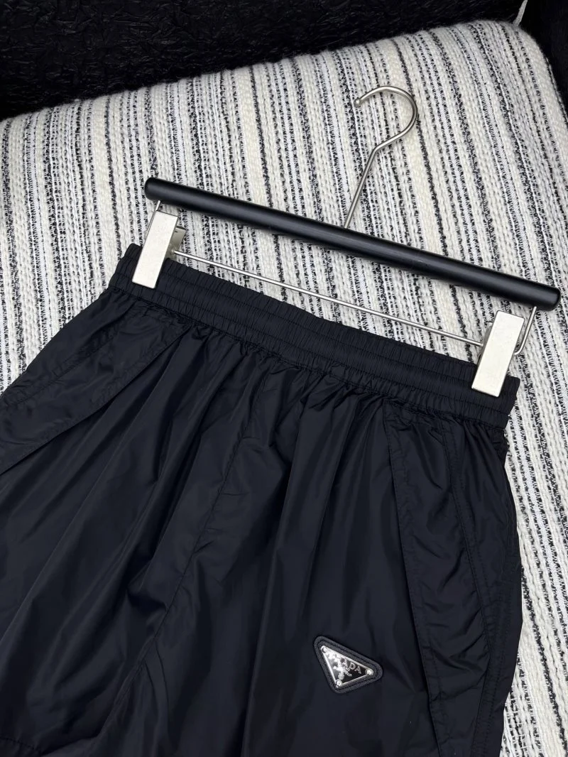 DailyWear Prada Short Pants 166306