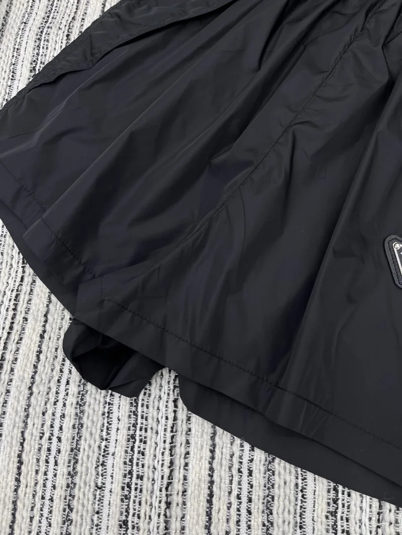 DailyWear Prada Short Pants 166306